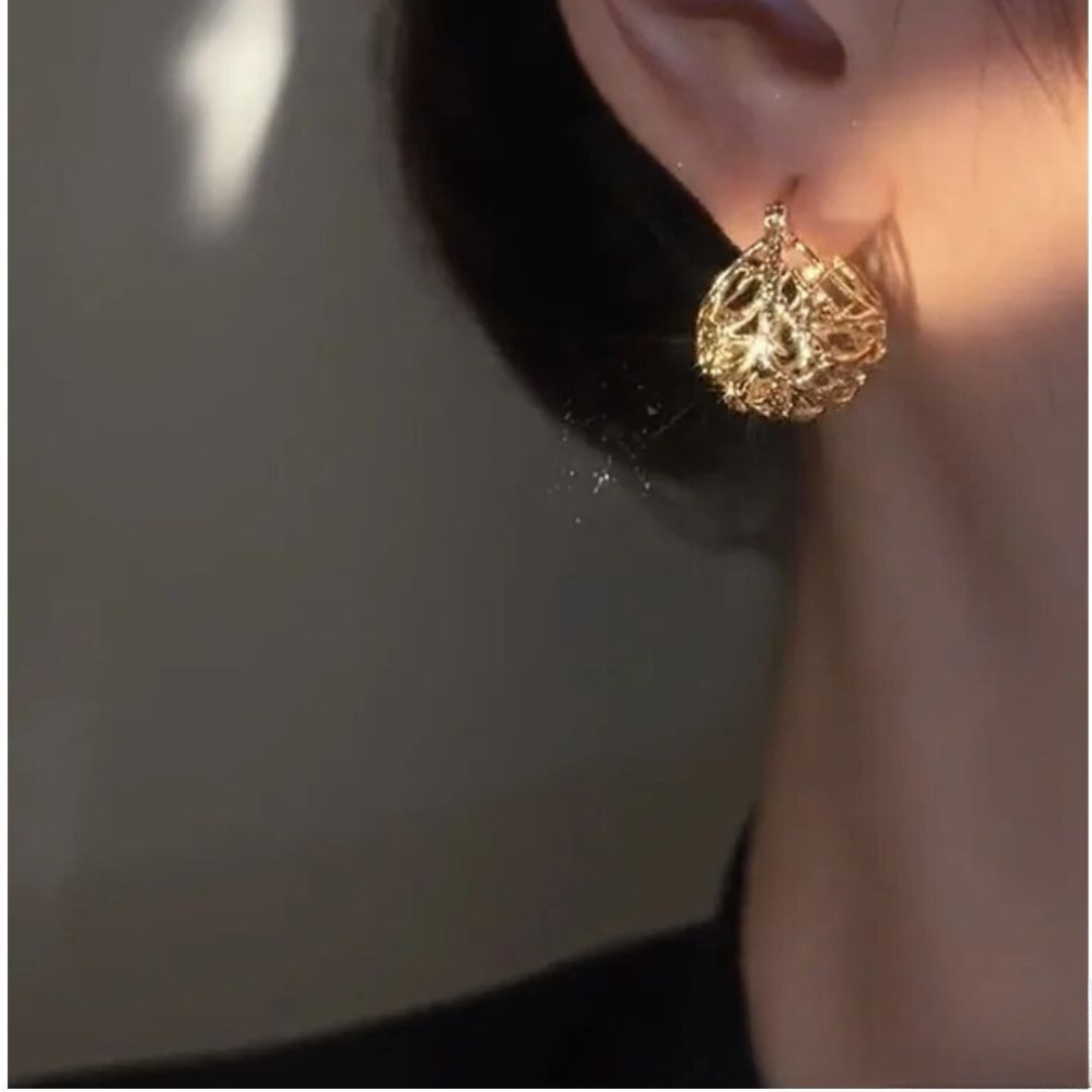 Zinova Earring