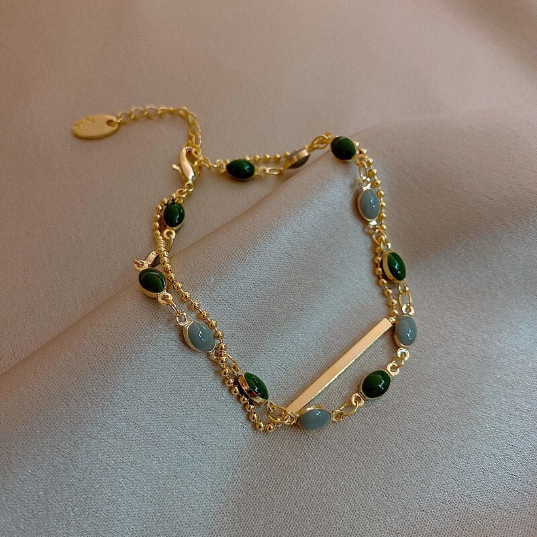 Le classique-Double Charm Bracelet